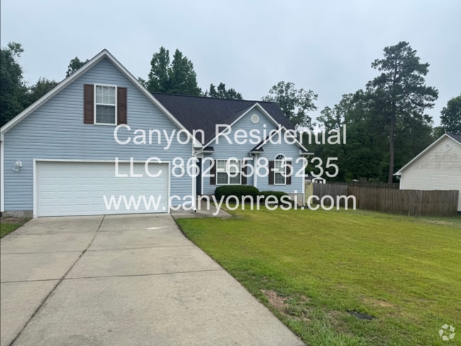 Building Photo - 132 White Pine Dr Rental