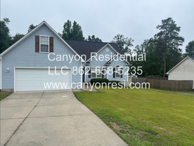 Photo - 132 White Pine Dr House