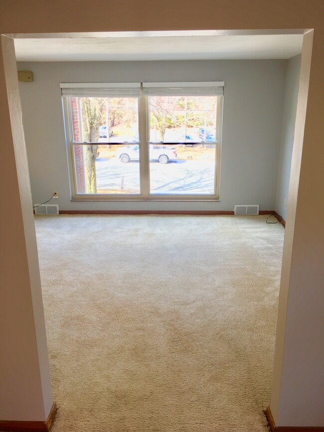 Photo - 210 Mount Lebanon Blvd