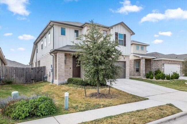 Photo - 105 Otella St