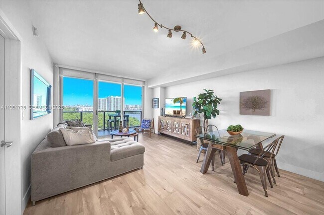 Building Photo - 16385 Biscayne Blvd Unit 1104