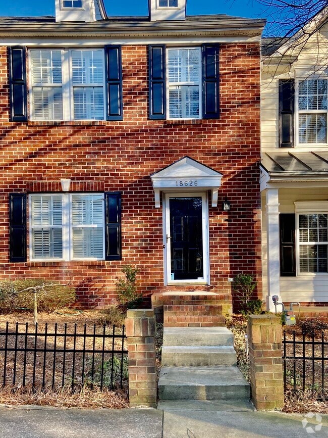 Townhomes for Rent in Cornelius NC 1 Townhomes