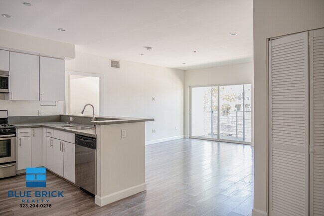 Photo - 4305 Laurel Canyon Blvd Unit 202