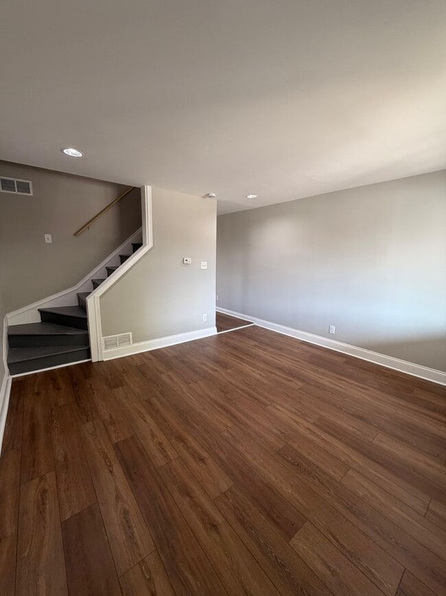 Photo - 108 Chestnut St