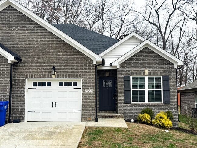 Building Photo - 6533 Fortuna Ave