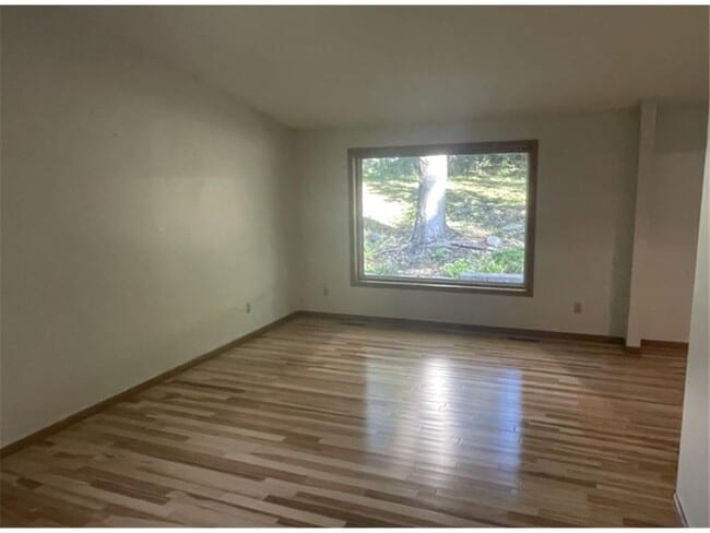 Photo - 14810 Lloyds Dr