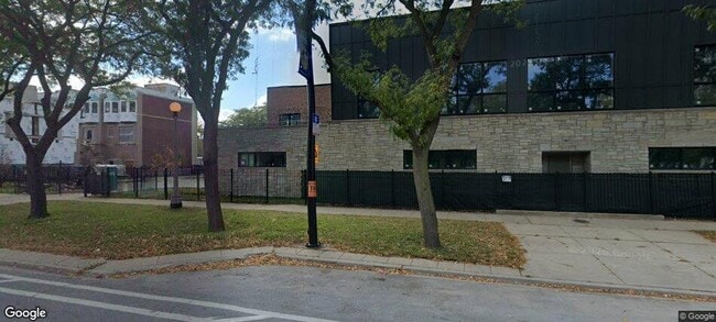 Building Photo - 3232 S King Dr Unit 3