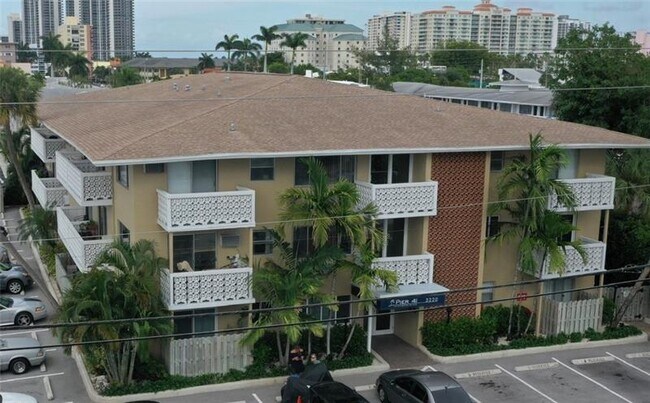 Photo - 3220 Bayview Dr Unit 102