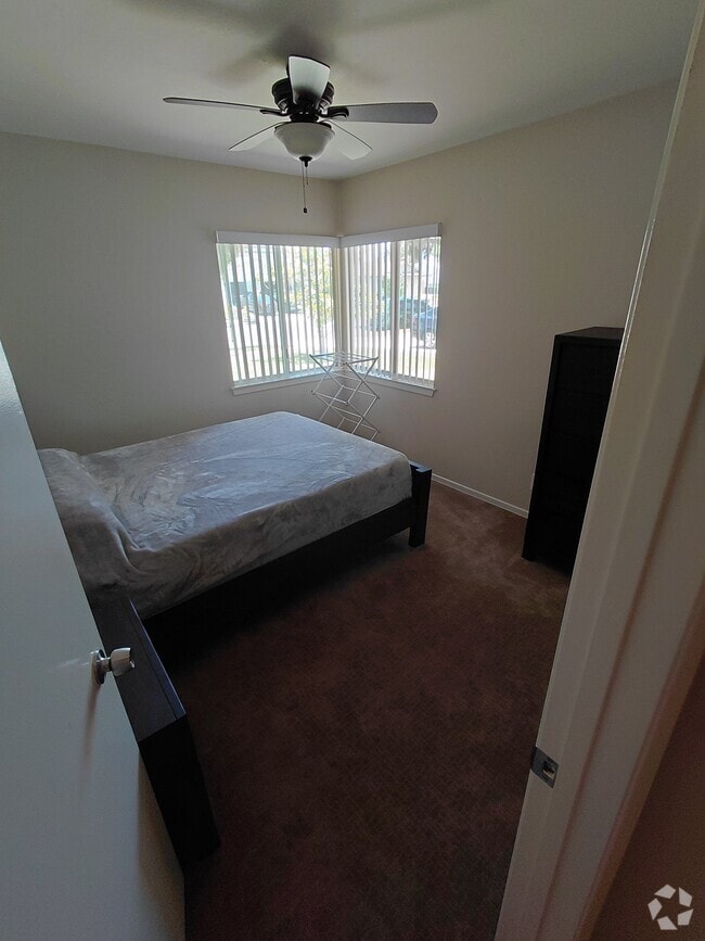Building Photo - 575 Pierpont Dr Rental