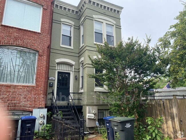 Building Photo - 203 R St NW Unit #A Rental