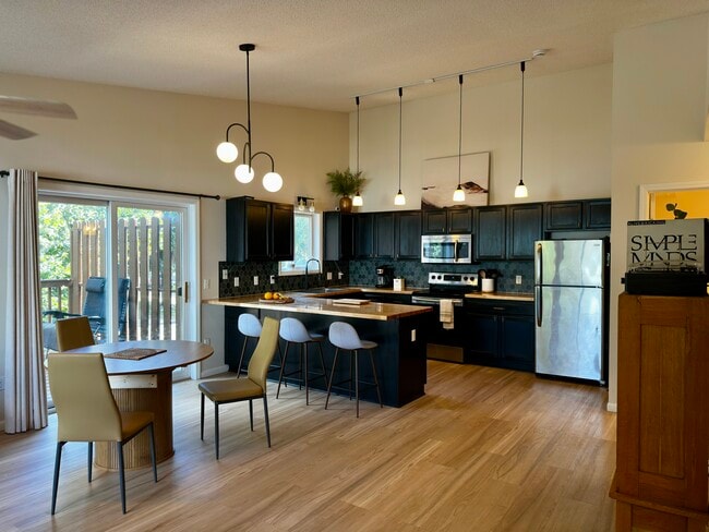 8A Oak Rd Unit 1