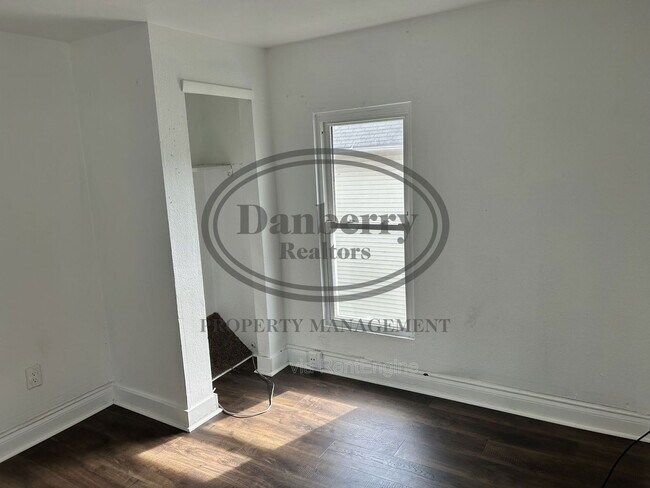 Photo - 1848 Cone St Unit 2