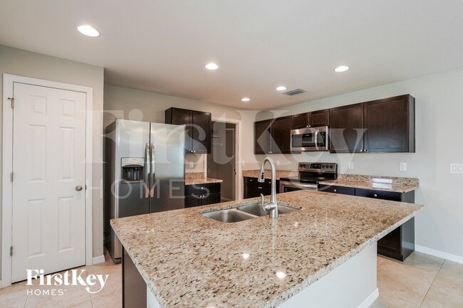 Photo - 1215 NE 2nd Pl