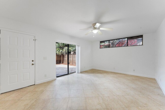 Photo - 8195 Severn Dr