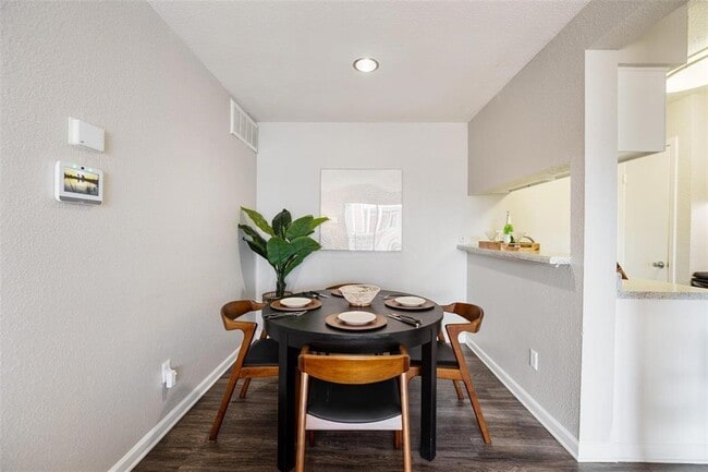 Photo - 8701 Town Park Dr Apartamento Unidad 10-1231
