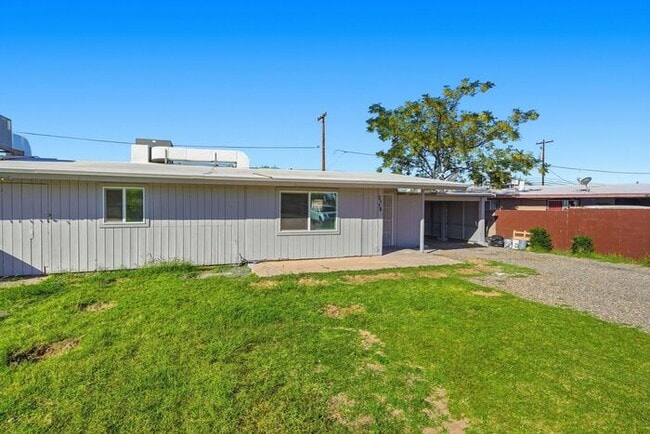 Building Photo - Beautifully Remodeled Home in a Central Tu...