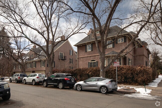 Photo - 999 Emerson St