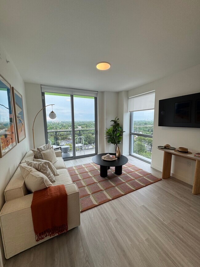 Photo - 1460 NW 35th St Unidad A-1