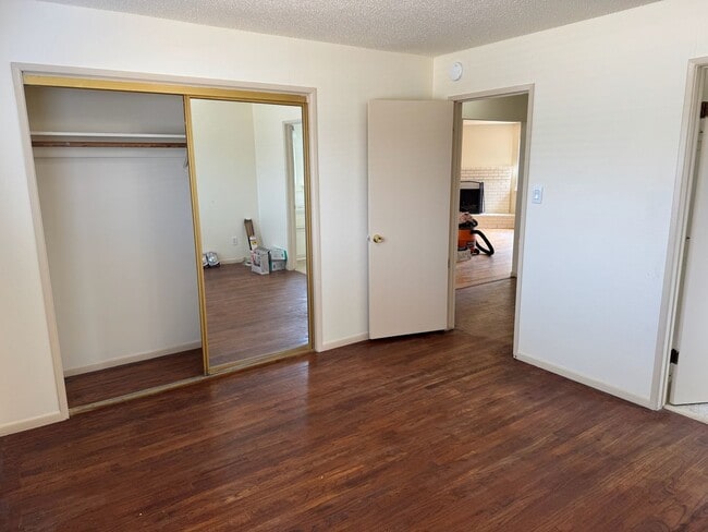 Photo - 870 Pearl Dr