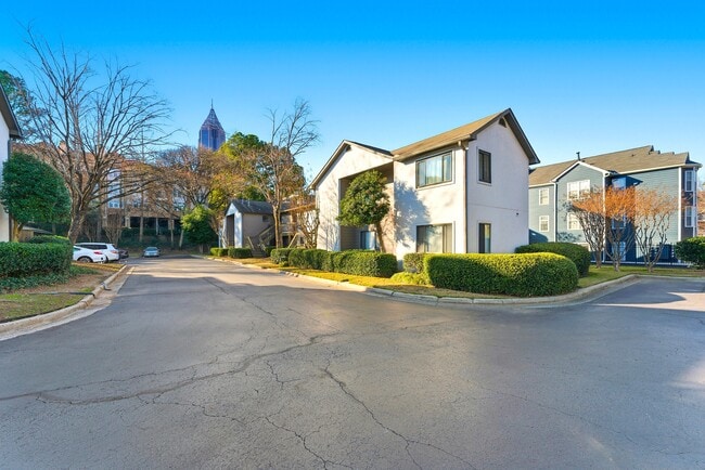 Photo - 56 Finch Trail NE