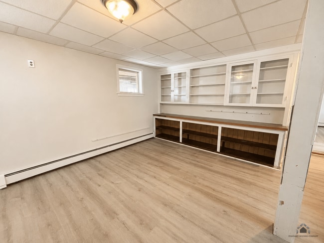 81 Main St Unit 1R