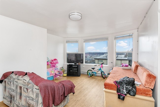 Photo - Beacon Hill Apartments