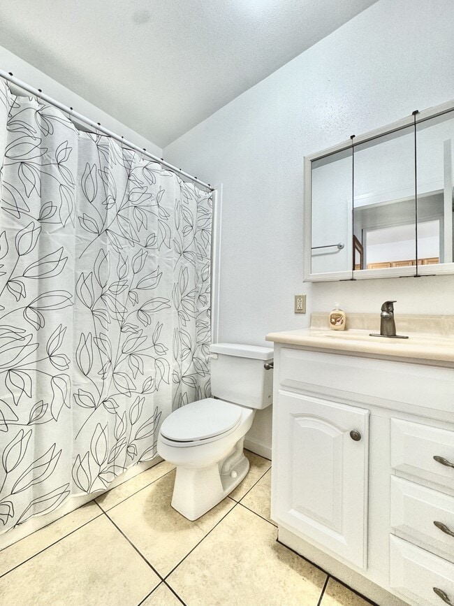 Photo - 471 Liholiho St