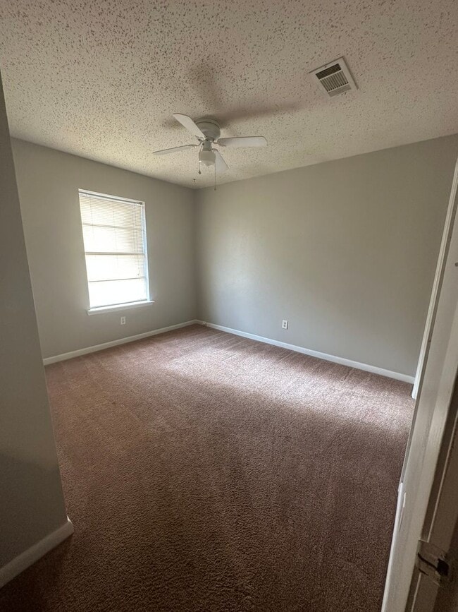 Photo - Cute Two Bedroom Townhouse in Bossier