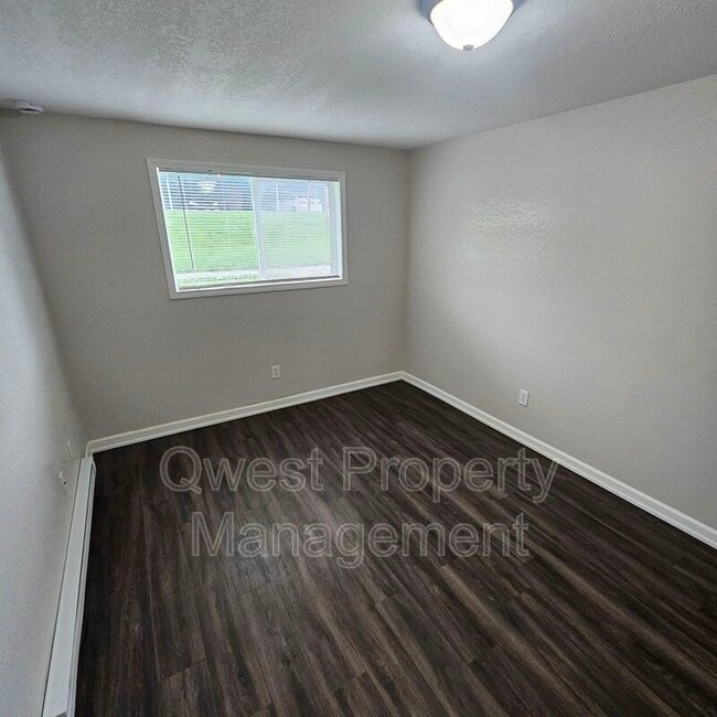 Photo - 409 E Woodlawn Ave Unit #8