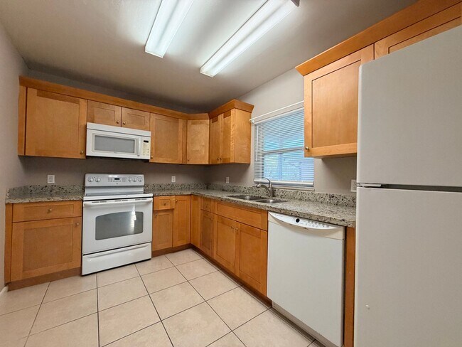 Photo - 2 Bedroom 1 Bath Duplex In Cape Coral