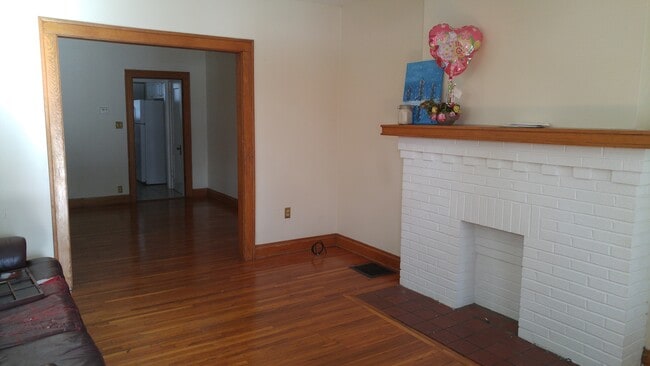 Photo - 160 Olentangy St