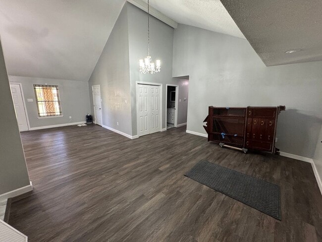 Photo - 311 J W Davis Dr