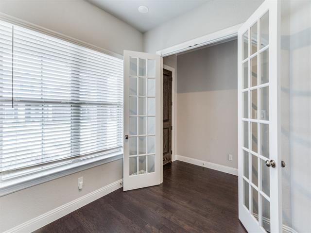 Photo - 3572 Sevilla Dr