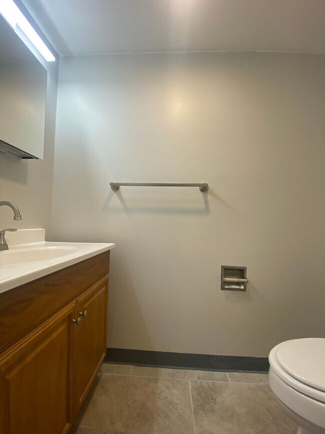 Photo - Beaver Plaza-602 Unit 602