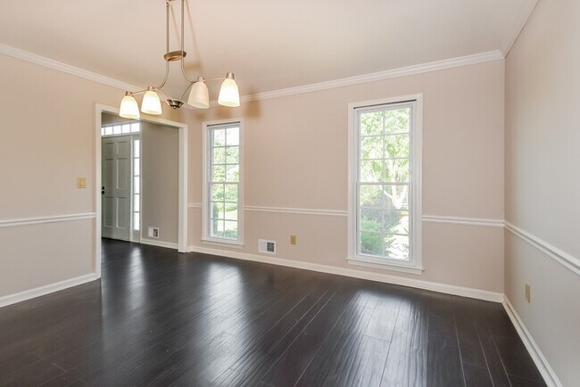 Photo - 1502 Oakmoor Pl