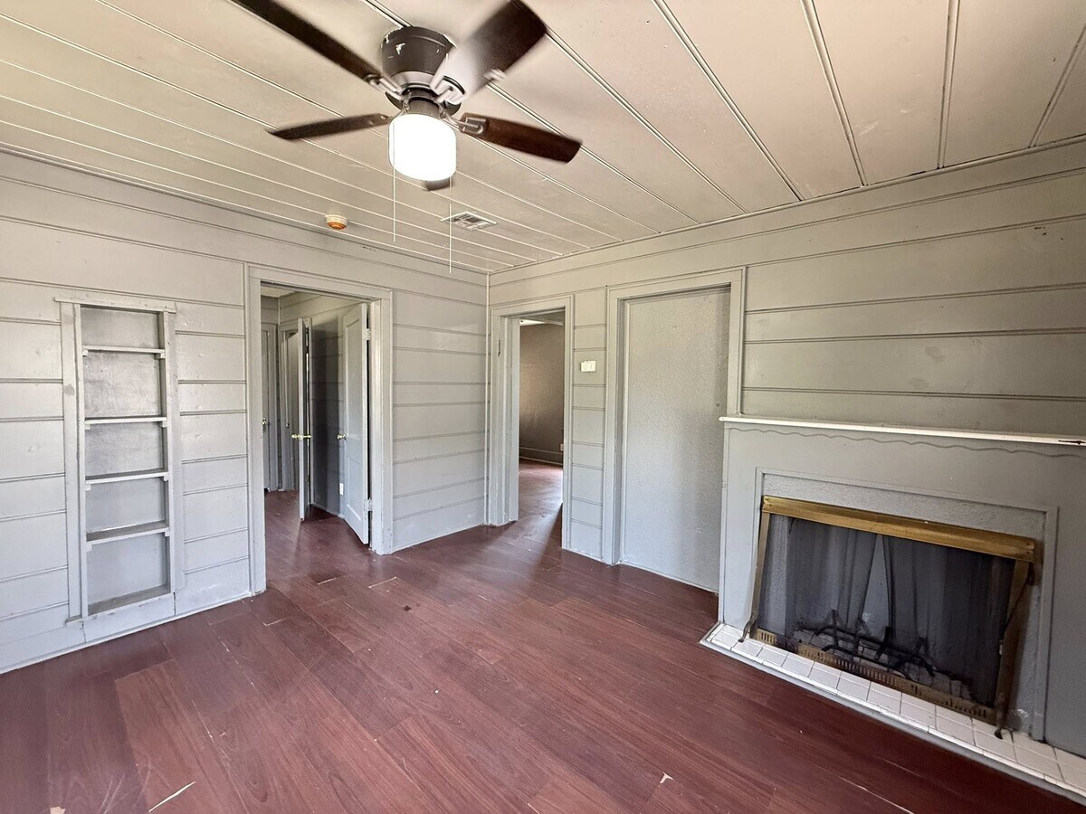 Photo - 1400 NE 27th St