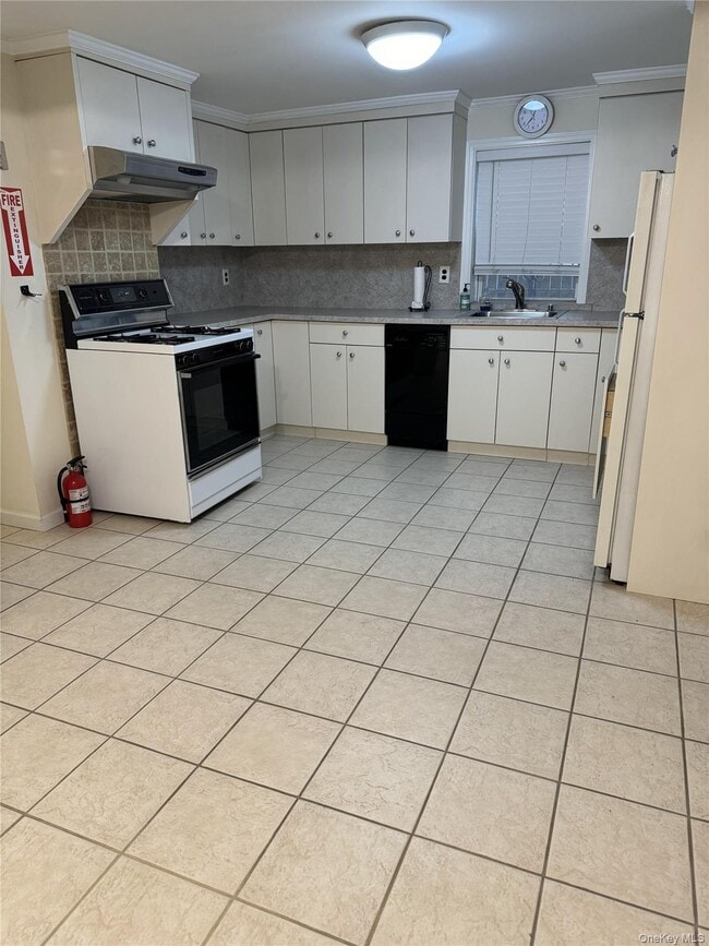 Photo - 189 Elm St Unit 1