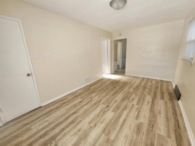 Photo - 2324 Buchanan St