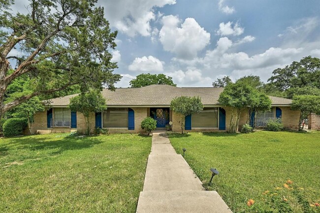 Building Photo - 307 Stonewall Ln Rental