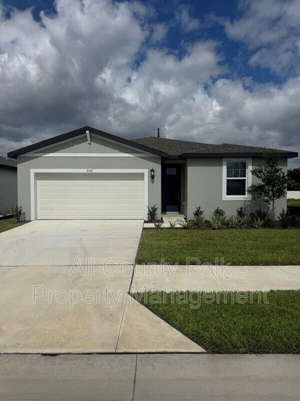 Photo - 2061 Rosewood Dr
