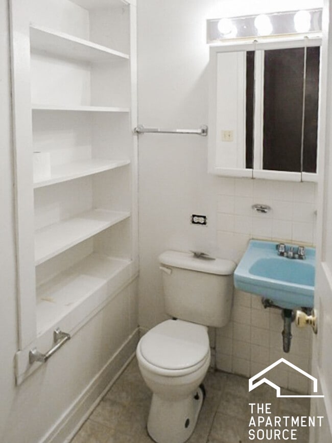 Photo - 853 W Lill Ave Unit D