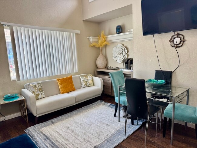 Photo - 6918 Coley Ave Unidad 5