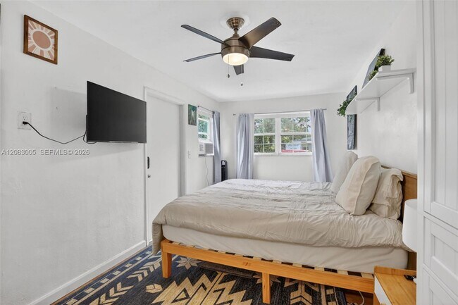 6238 Hayes St Unit 1