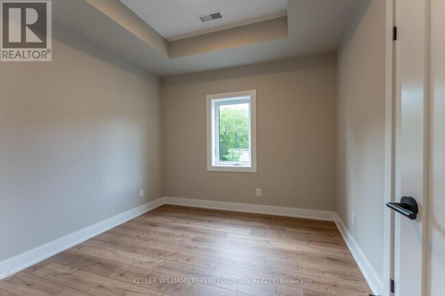Photo - 352 Jones Ave