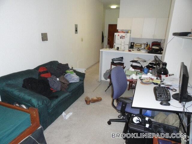 Building Photo - 1223 Beacon St Rental