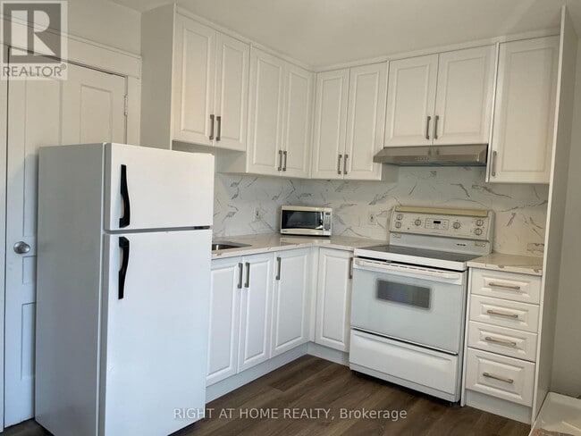 Photo - 411 Preston St