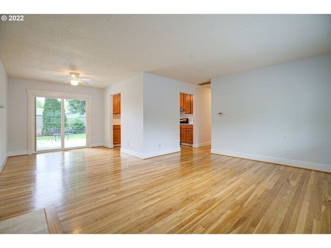 Photo - Lovely Ranch style home with park like rear fenced yard, Commonwealth lake Park just around the c...