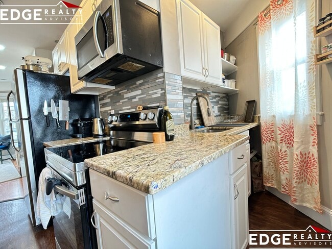 Photo - 37 Adamson St Unit 2