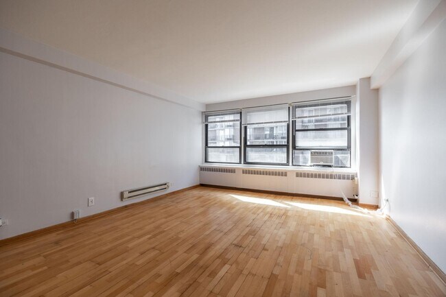 4180 N Marine Dr Unit 1004