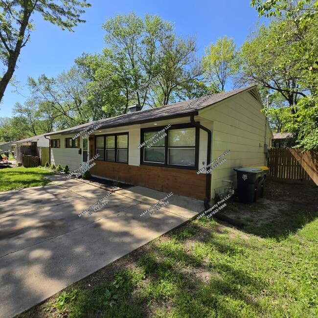 Photo - 7610 E 113th St